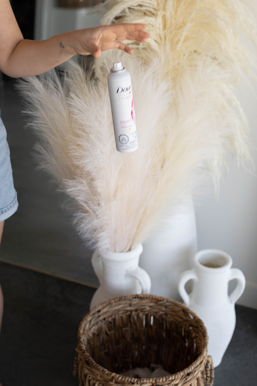 Hairspray usage on pampas grass