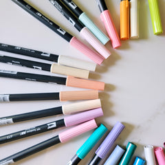 surligneurs stylos crayons