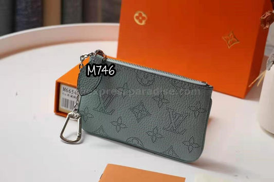 Products by Louis Vuitton: CarryAll MM CarryAll MM 大号$3300.00 超