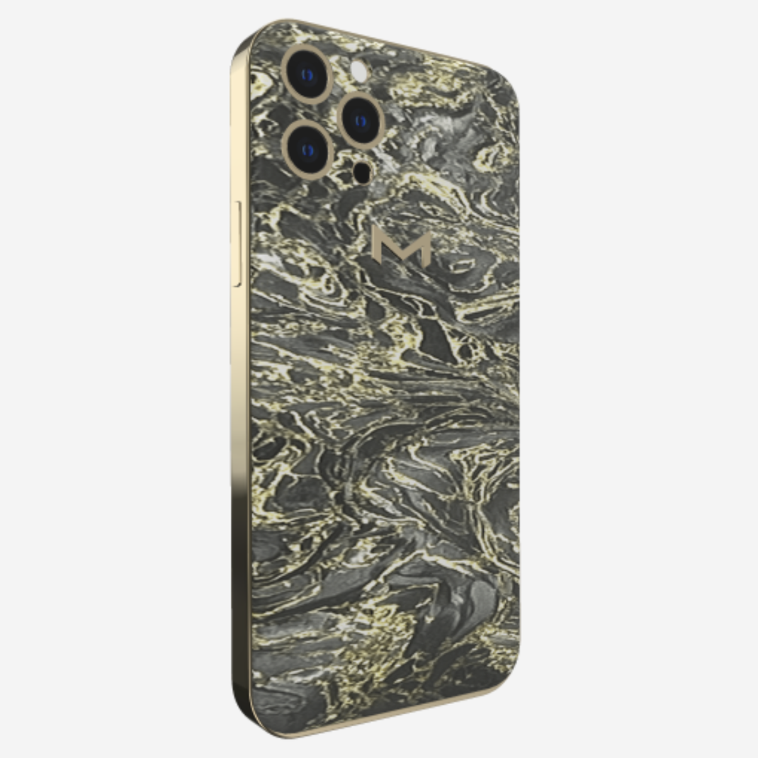 Chiêm ngưỡng iPhone 14 Pro Max độ Custom màu Carbon Gold, một sự kết hợp giữa sang trọng và cá tính. Màu sắc độc đáo kết hợp với thiết kế vô cùng tinh tế sẽ khiến bạn không thể rời mắt. Không chỉ là một điện thoại thông minh, đây còn là một tác phẩm nghệ thuật.