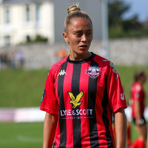 W obecnym sezonie drużyna kobiet Lewes FC zakończyła sezon na 8. miejscu w FA Women's Championship