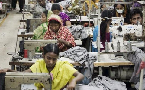 Trabajadoras de la industria de la confección en Bangladesh. Imagen. Campaña Ropa Limpia