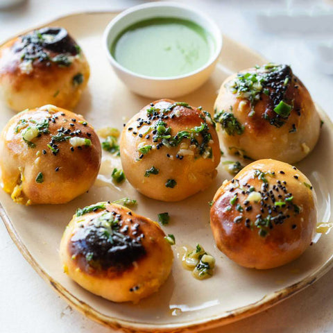 Naan Bombs with Garlic Herb Butter | Pizza Pro