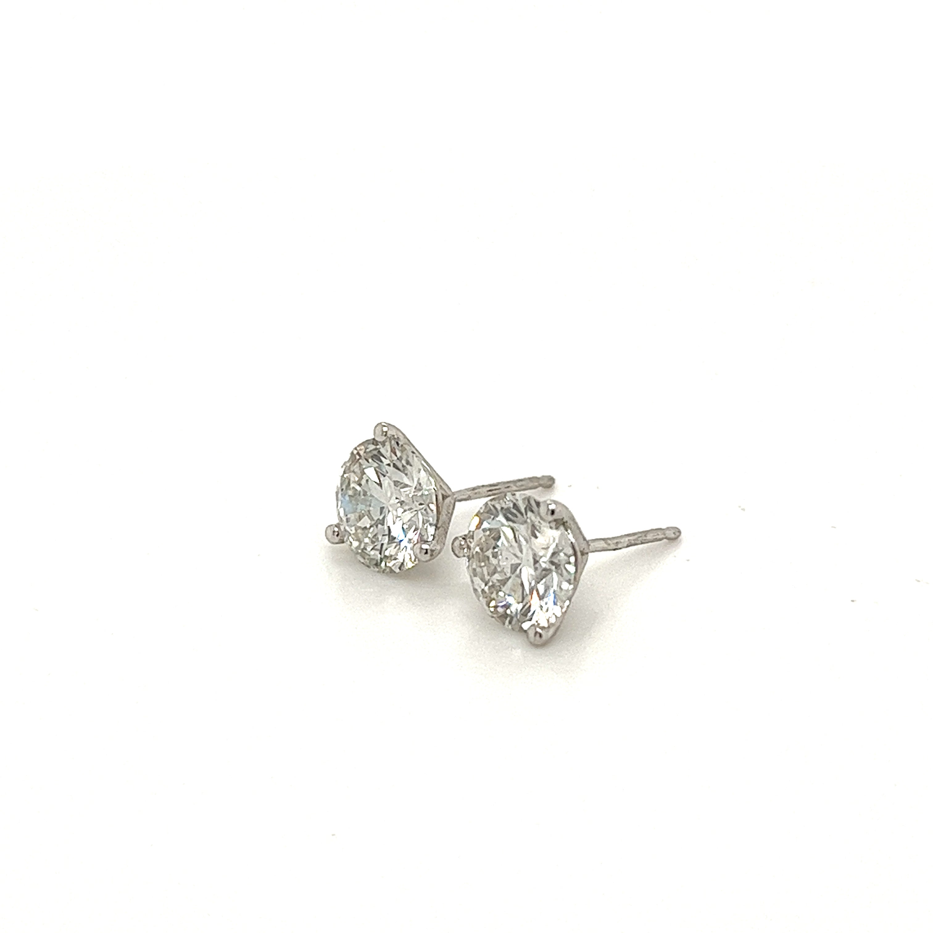 Diamond Foundry Lab Grown Diamonds Screw Back 3-prong Martini Solitaire  Stud Earrings 3/5 Carats TDW in 18k White Gold (IGI Certified) – Kobelli