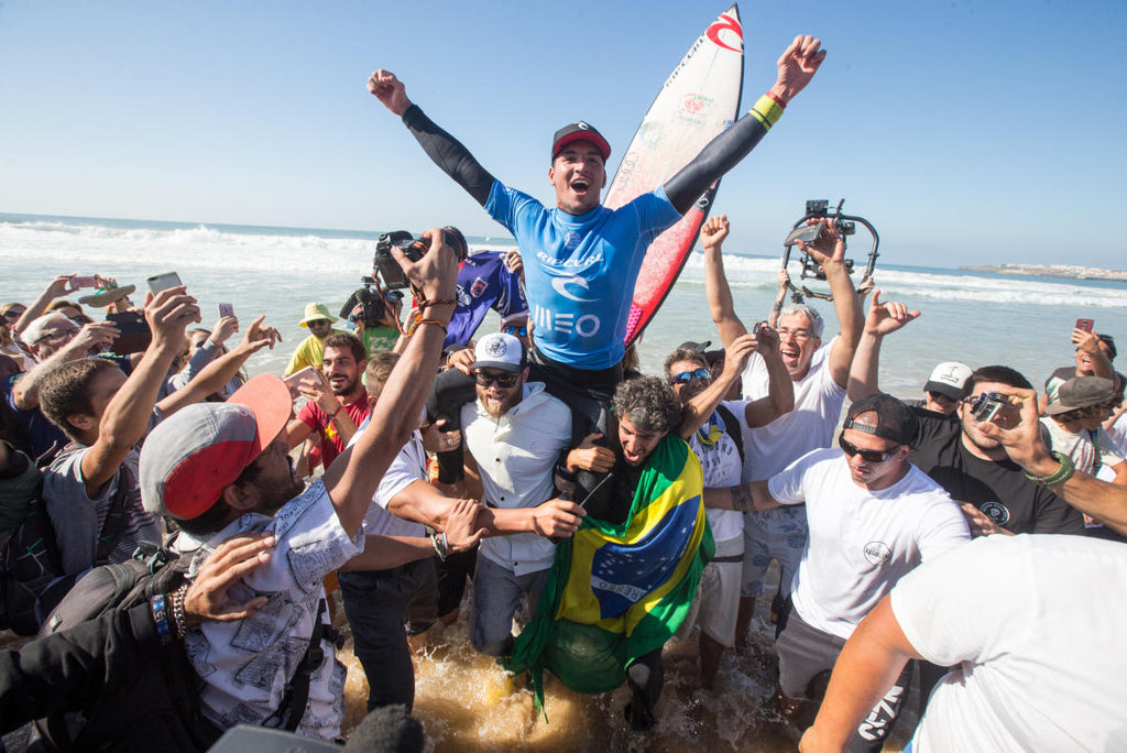 Gabriel Medina claims second-straight victory in Portugal
