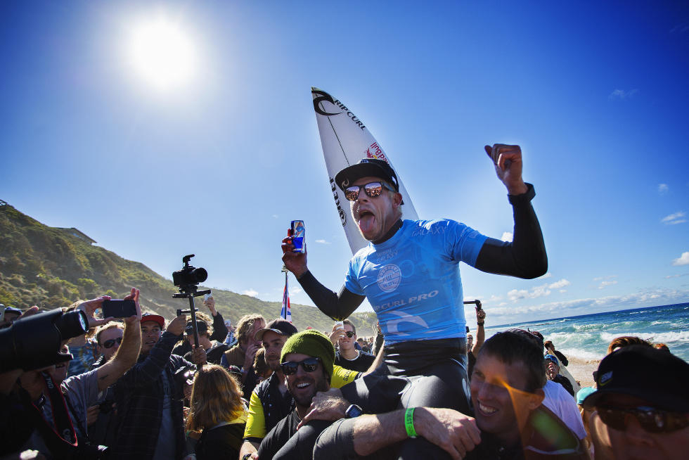 Mick Fanning Wins Rip Curl Pro Bells 2015