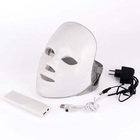 BOX du PureMask 2 LED comprenant :  1 Masque Facial visage lumière LED   - 1 Télécommande  - 1 Cordon d'alimentation
