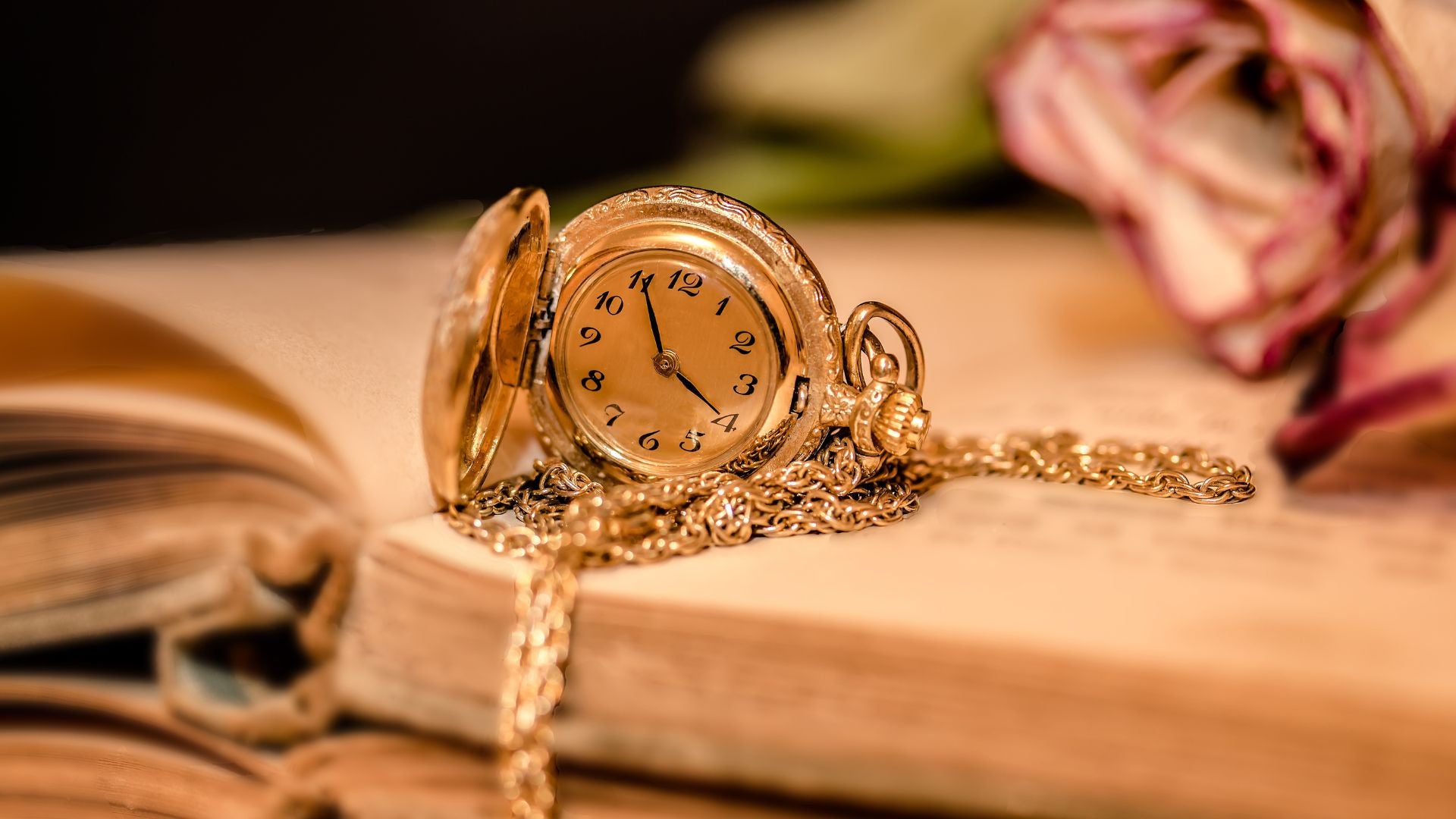 50th Birthday Gift Ideas which is Exquisite Timepiece
