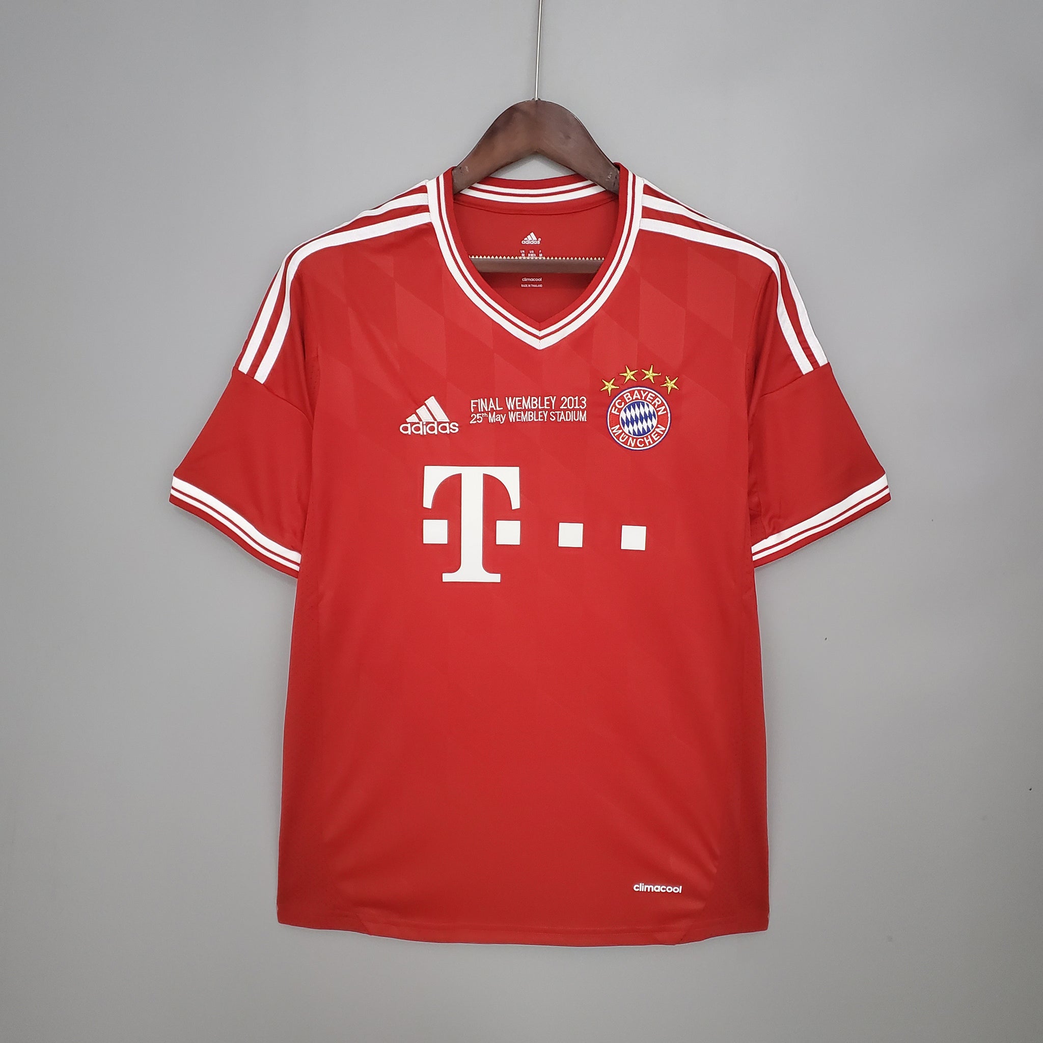 Knipoog Bakken Jabeth Wilson FC Bayern Munich 12/13 Retro Home Kit – Futbol Shop US