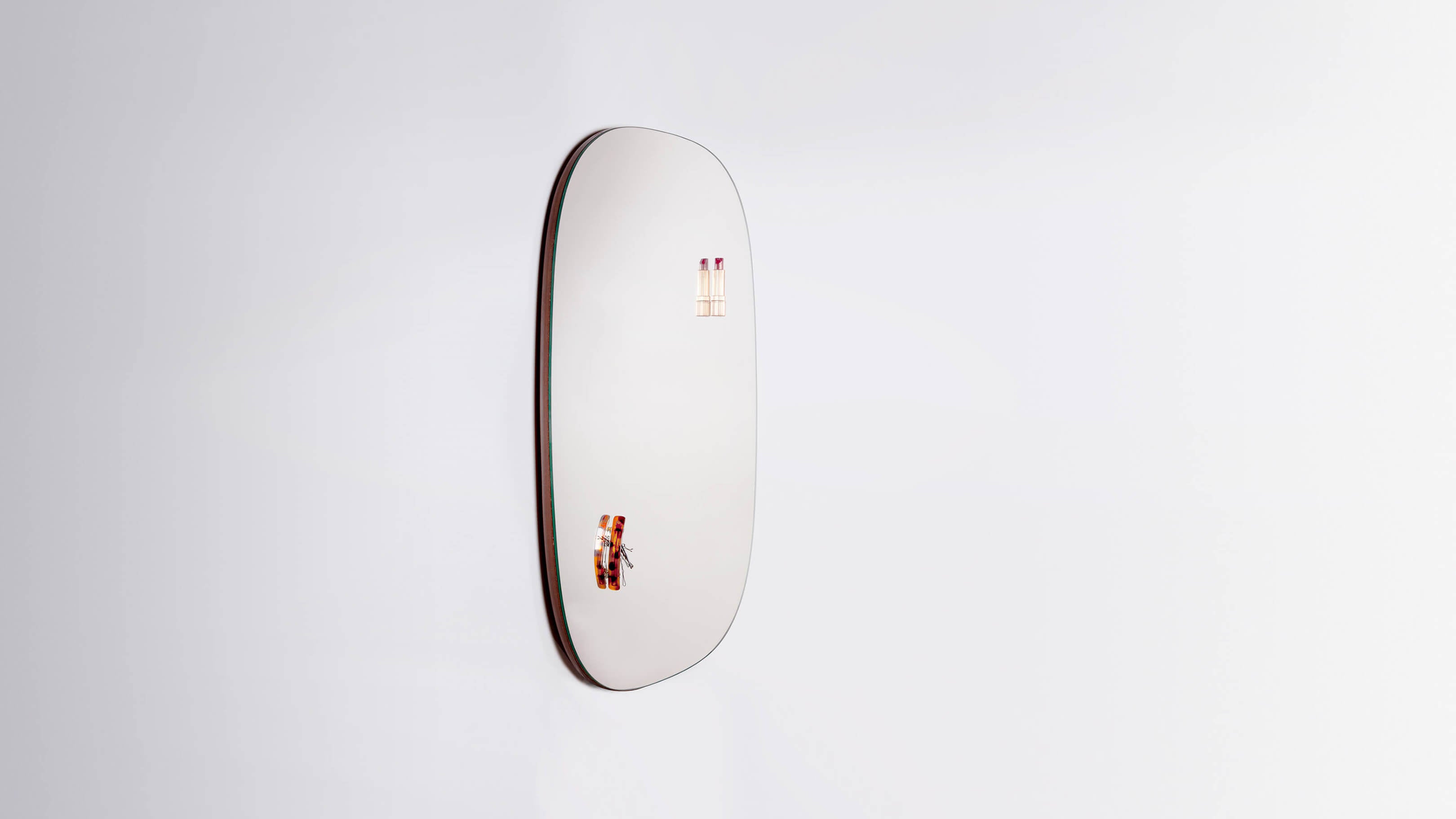 Kiss Mirror  Designed by Cyril Dunděra
