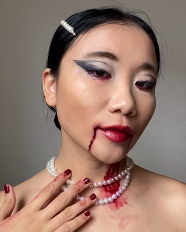 Halloween Make-up Beauty-Look Vampire mit Naturkosmetik von cosmondial
