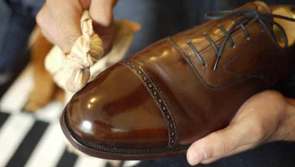 how to polish leather shoes without polish