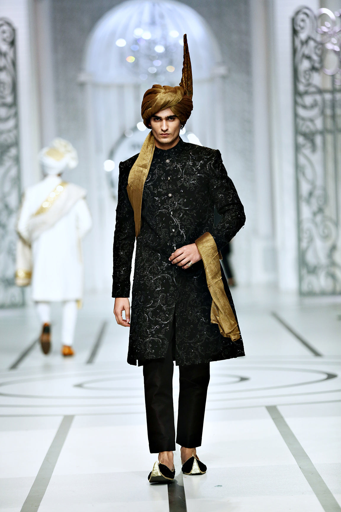 groom black sherwani