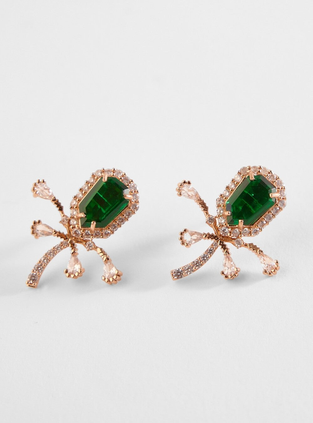 Get Daily wear Emerald Solitaire Studs at the Best Price