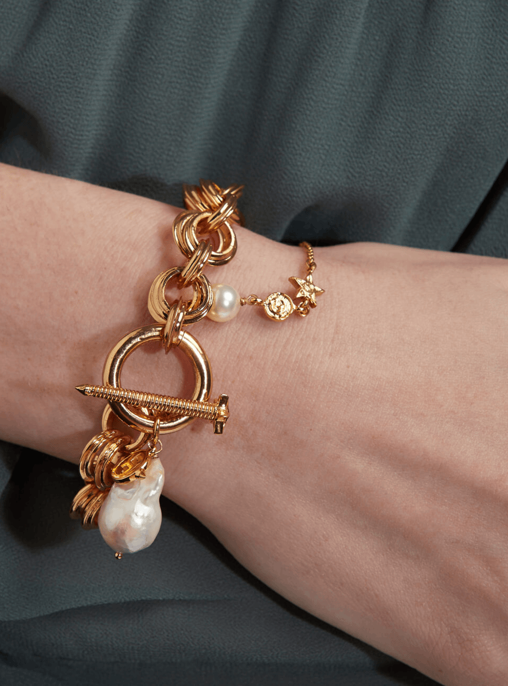 allure toggle bracelet, Bracelets & Pins