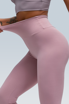 Booty Lifting Buttery Scrunch Legging Nav Image 6