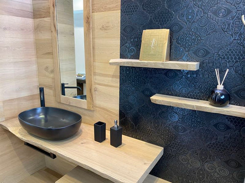 Piano lavabo in legno massello resinato scortecciato – Wanos Wood