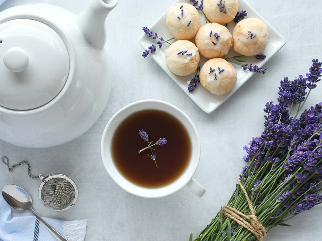 Lavender teacakes and hot tea