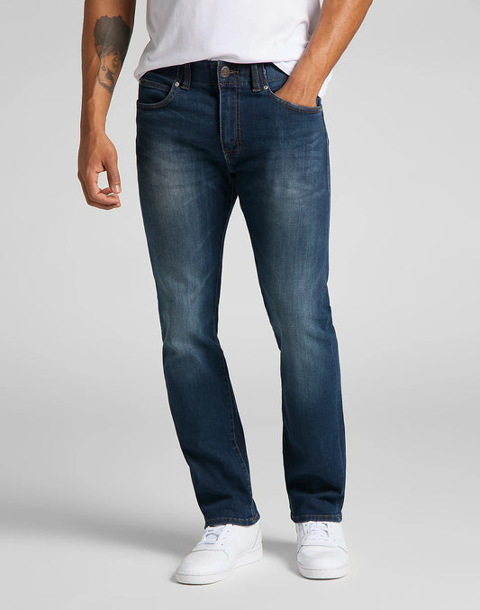 Men's Extreme Motion MVP Athletic Tapered Leg Jean