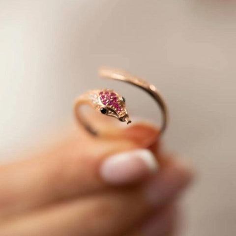 The Allure of Serpentine Elegance: Pinky Snake Adjustable Thumb Ring