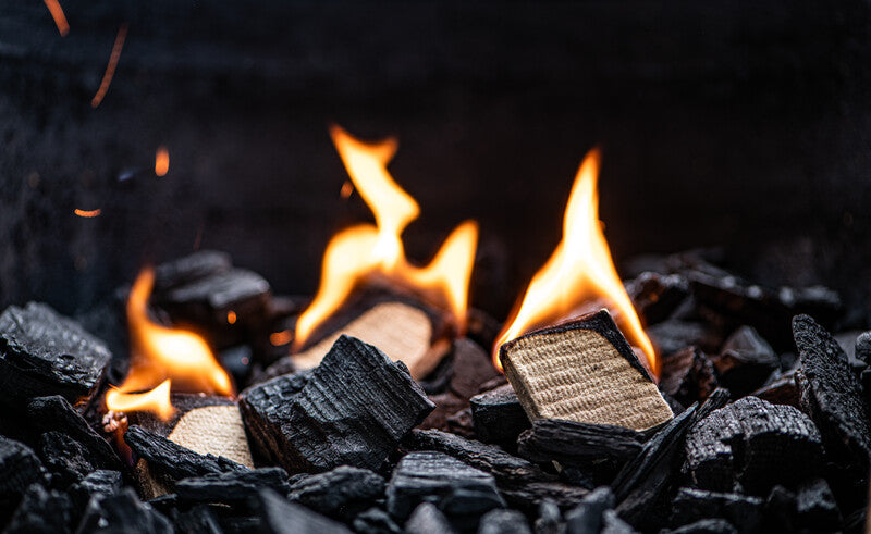 Kvalitetan ugljen osigurat će da se Vaša hrana izvrsno peče!
