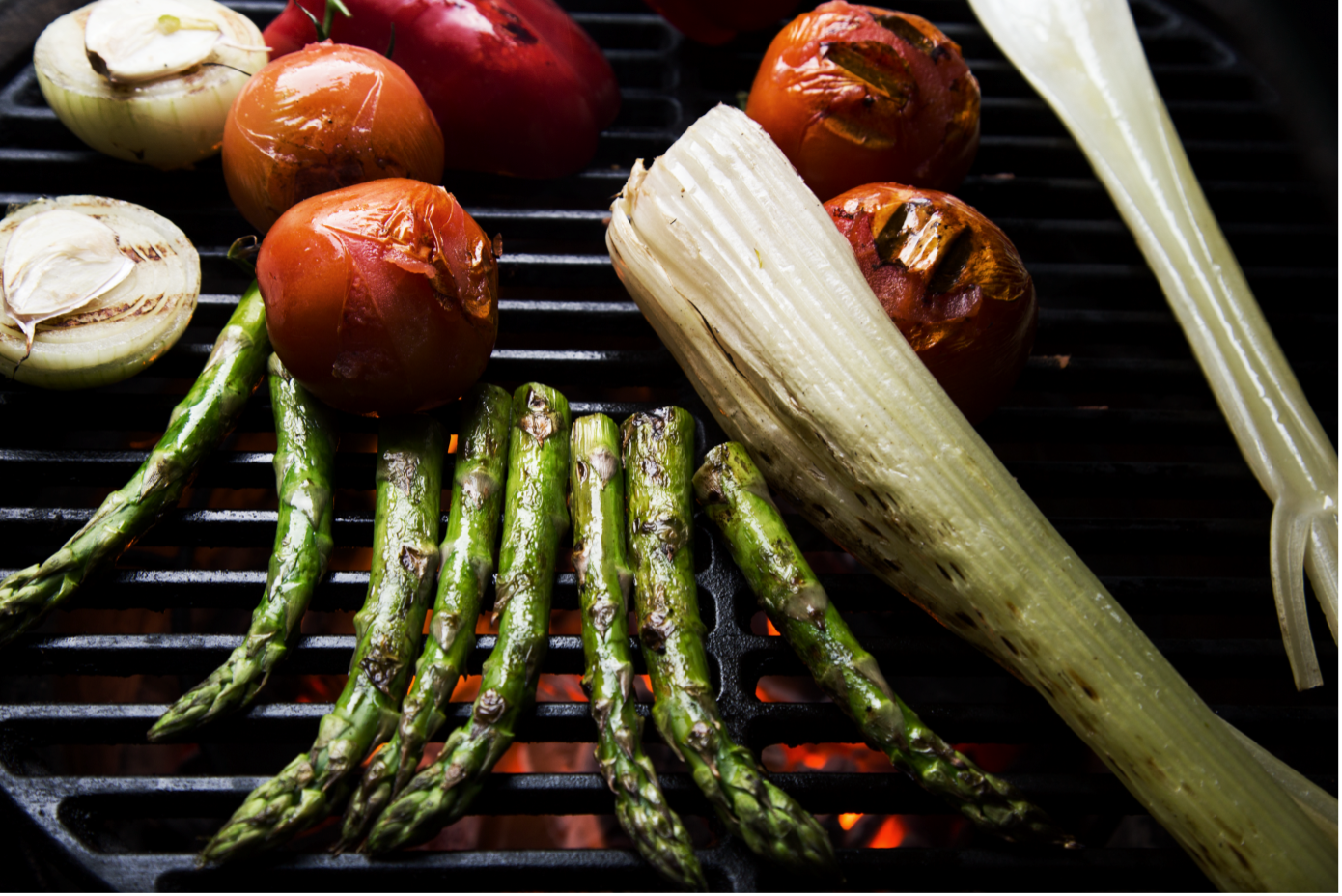 Beef Hammer, odnosno juneća koljenica pripremljena u Big Green Egg-u na  Stainless Steel Grid- u (na rešetki od nehrđajućeg čelika)