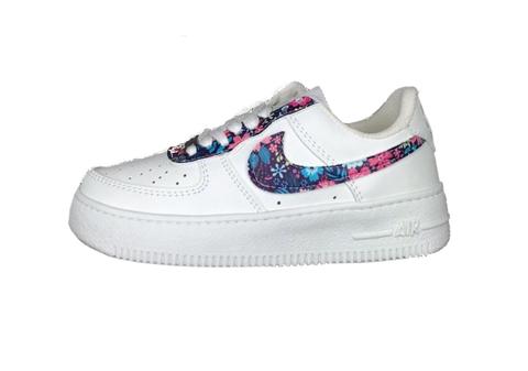 Podrido Cenar exterior Nike Air Force blancas logo flores – Pillazapas