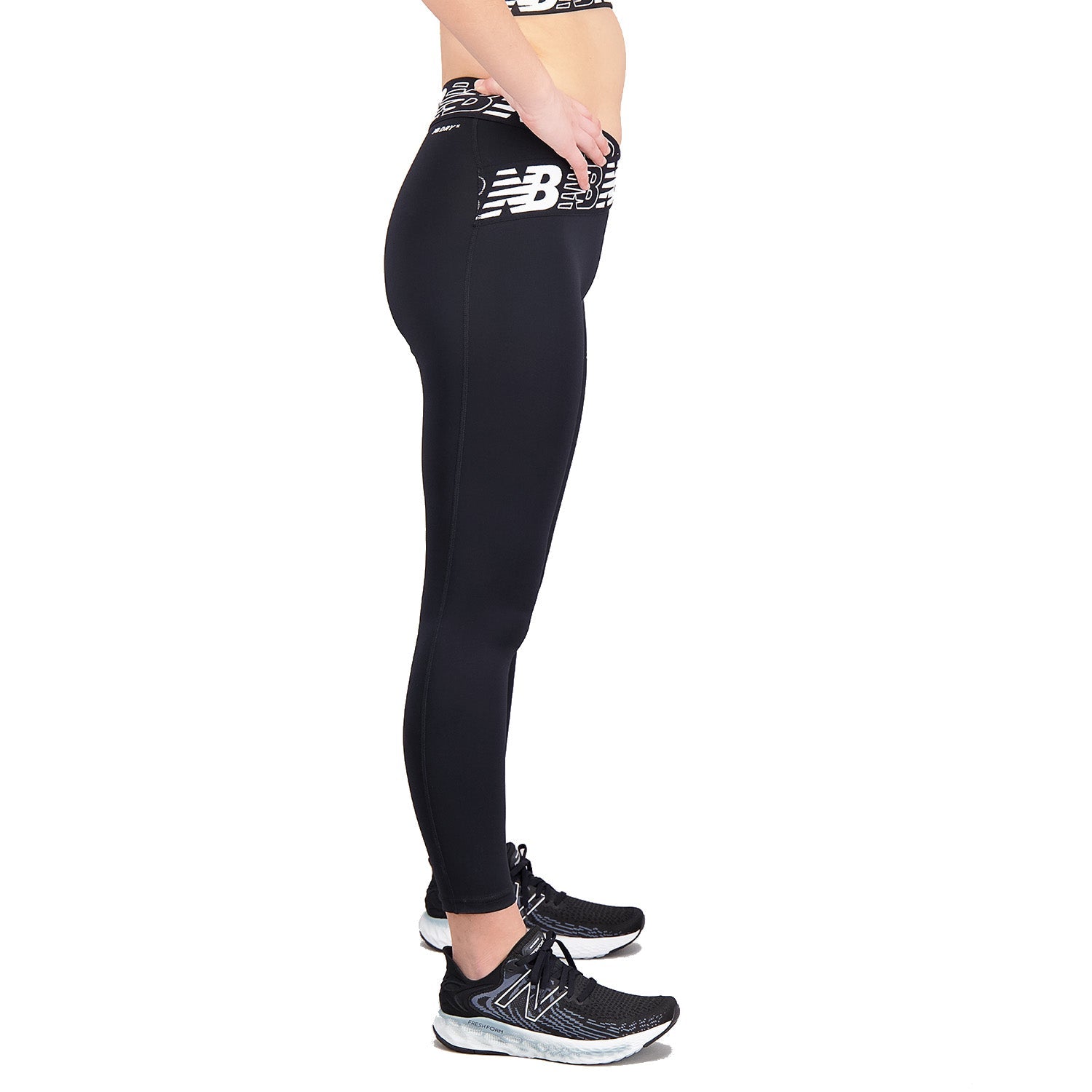 Buy New Balance Women's Relentless Crossover Leggings Black in KSA -SSS