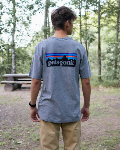 Patagonia T-shirts der passer lige i din garderobe