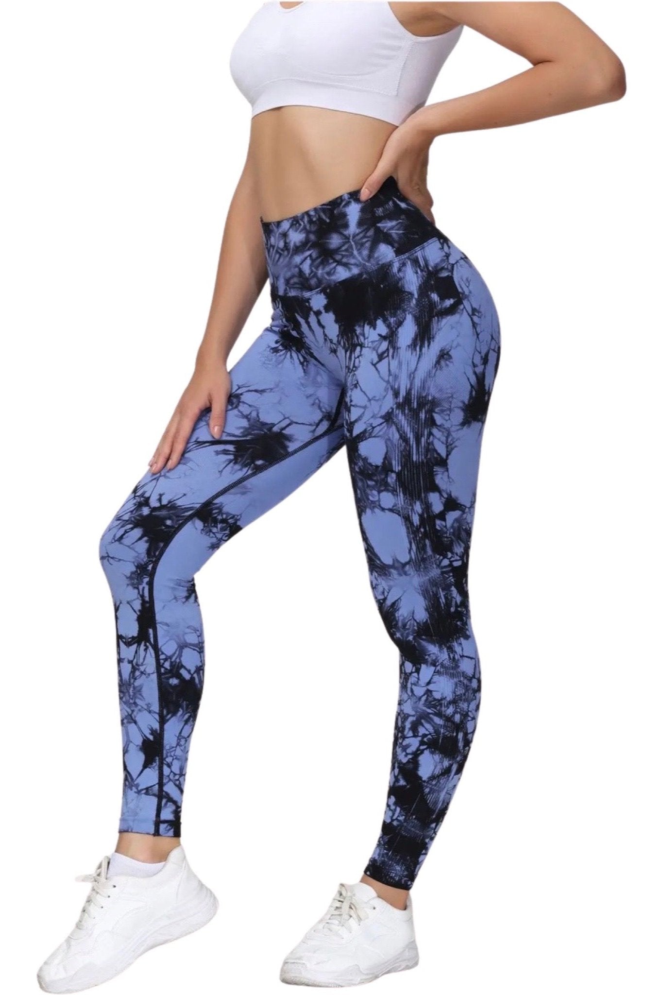 Se Tie Dye Scrunch Leggings RoyalLightBlue - Small / RoyalLightBlue hos CBL-Fitness.dk