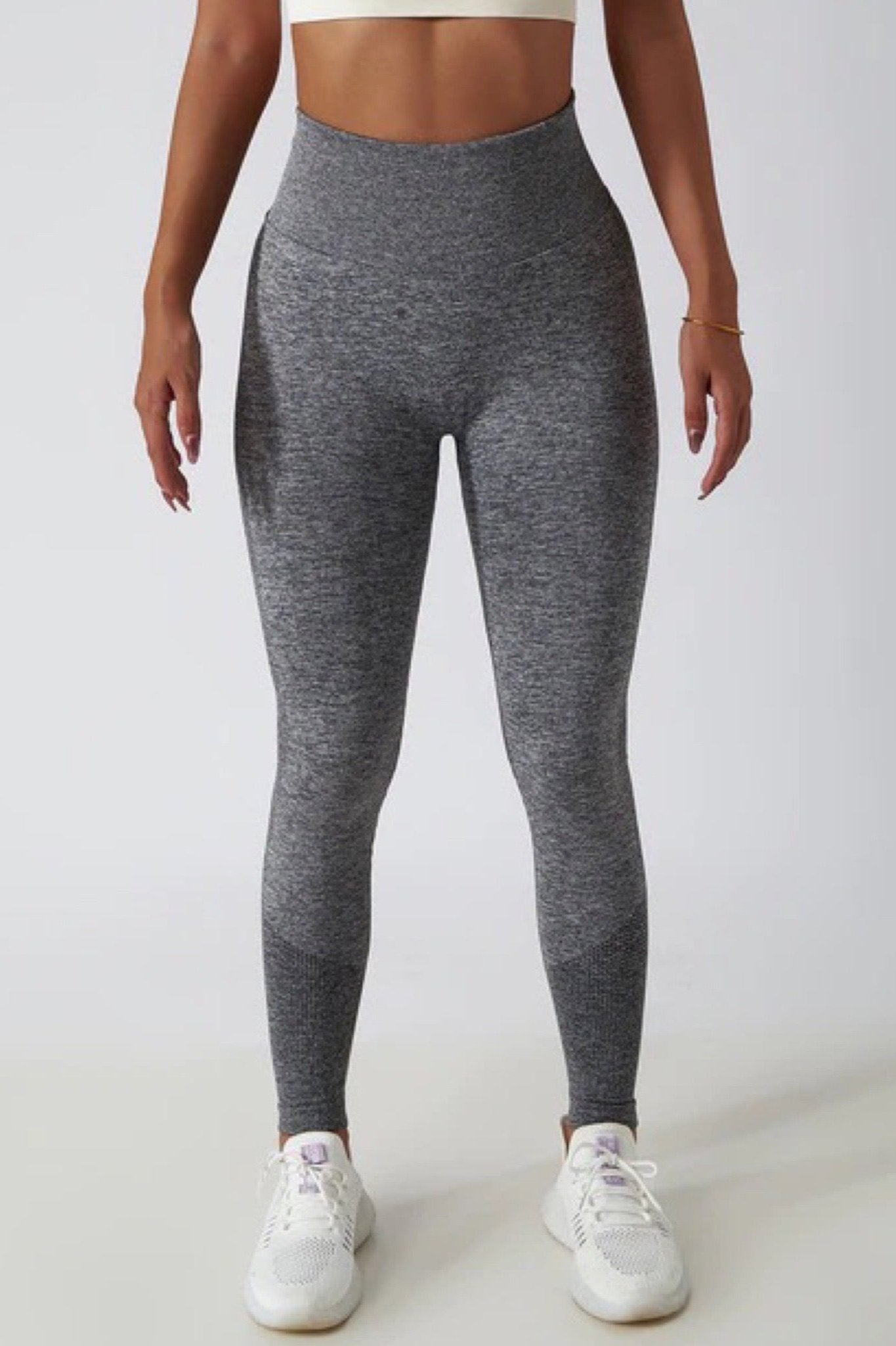 Se PERFORMANCEPRO Scrunch Leggings DarkGrey - Medium / DarkGrey hos CBL-Fitness.dk