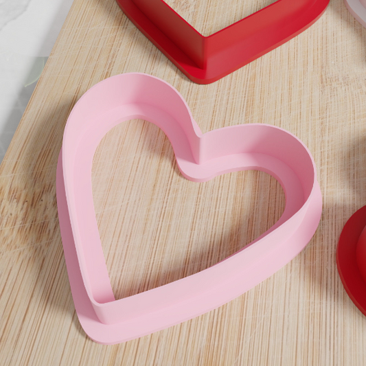 Heart Shaped Cookie Cutter. Set Of 6 In Multiple Sizes And Colors