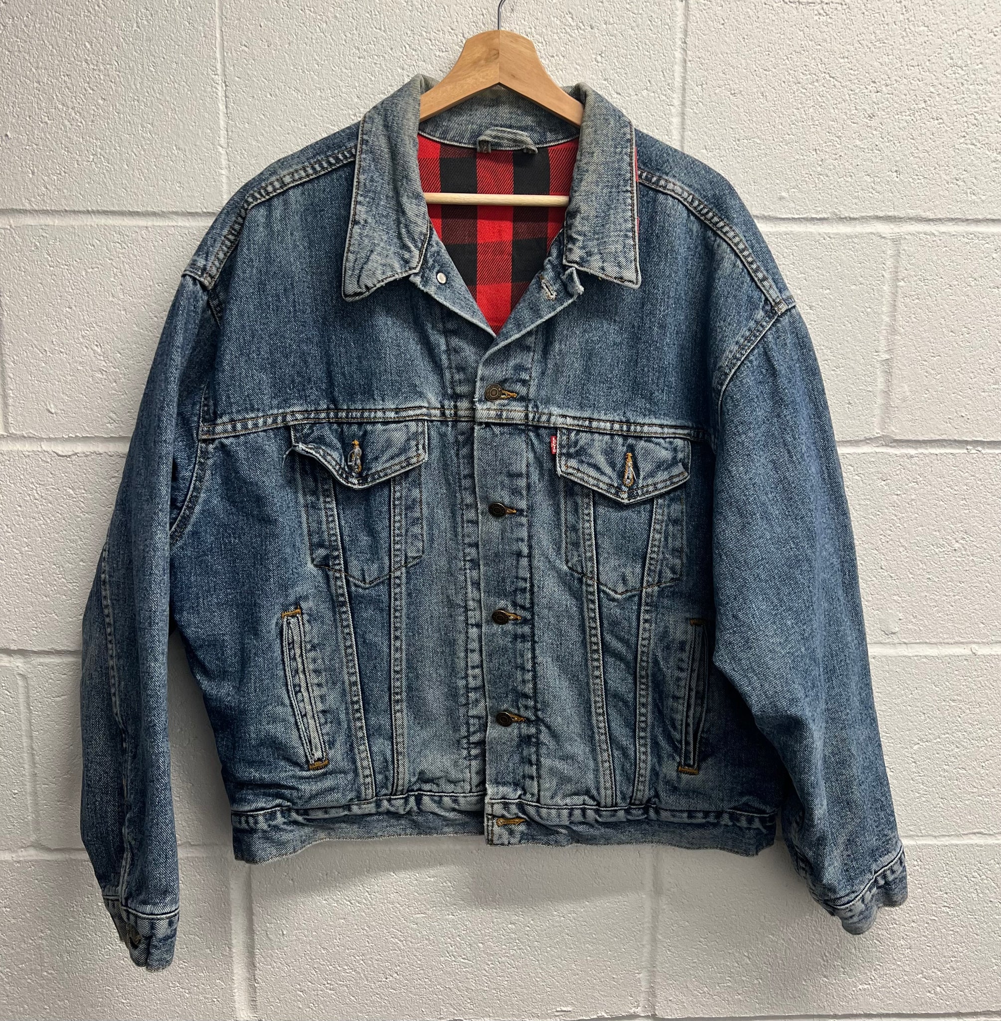 90s Made in the USA Levi's Flannel Lined Denim Jacket – Shoptwistedvintage
