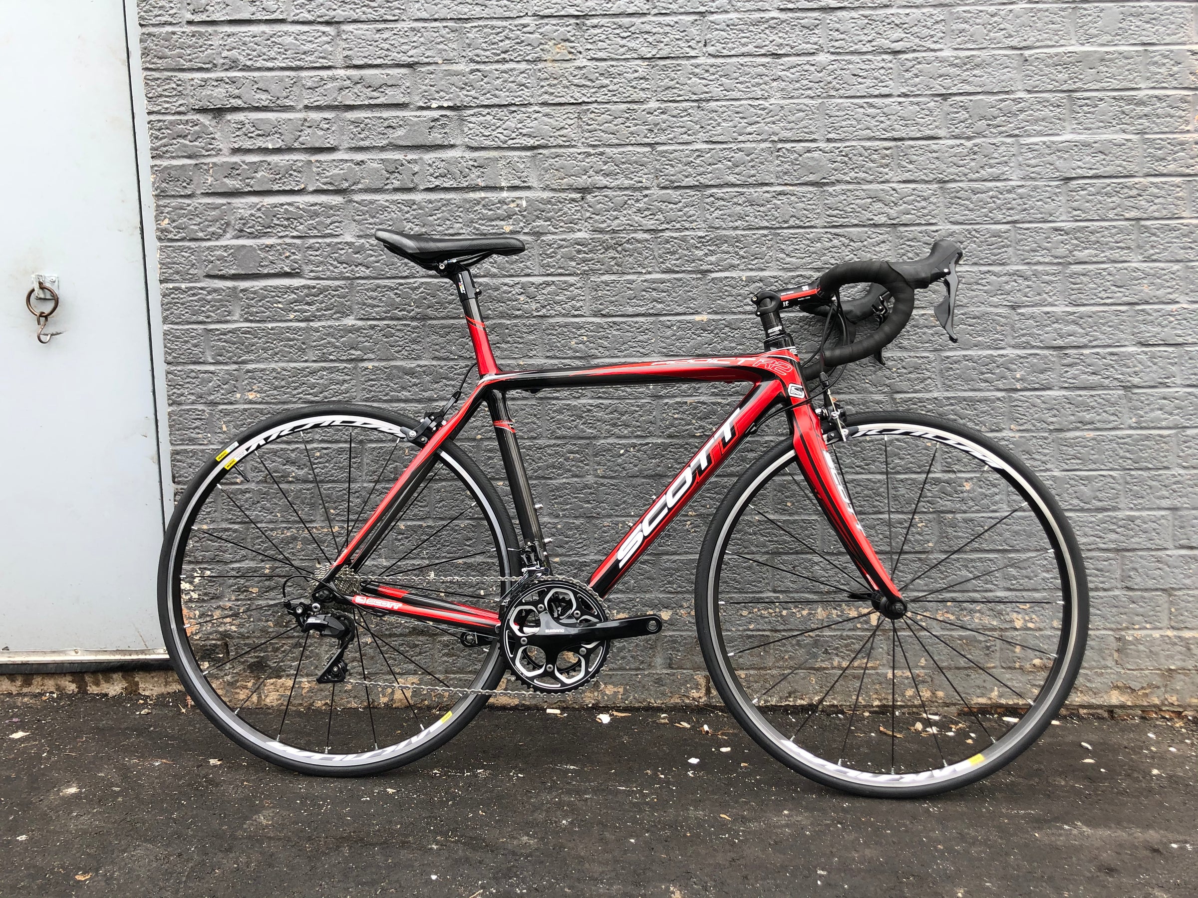 scott addict r2 carbon