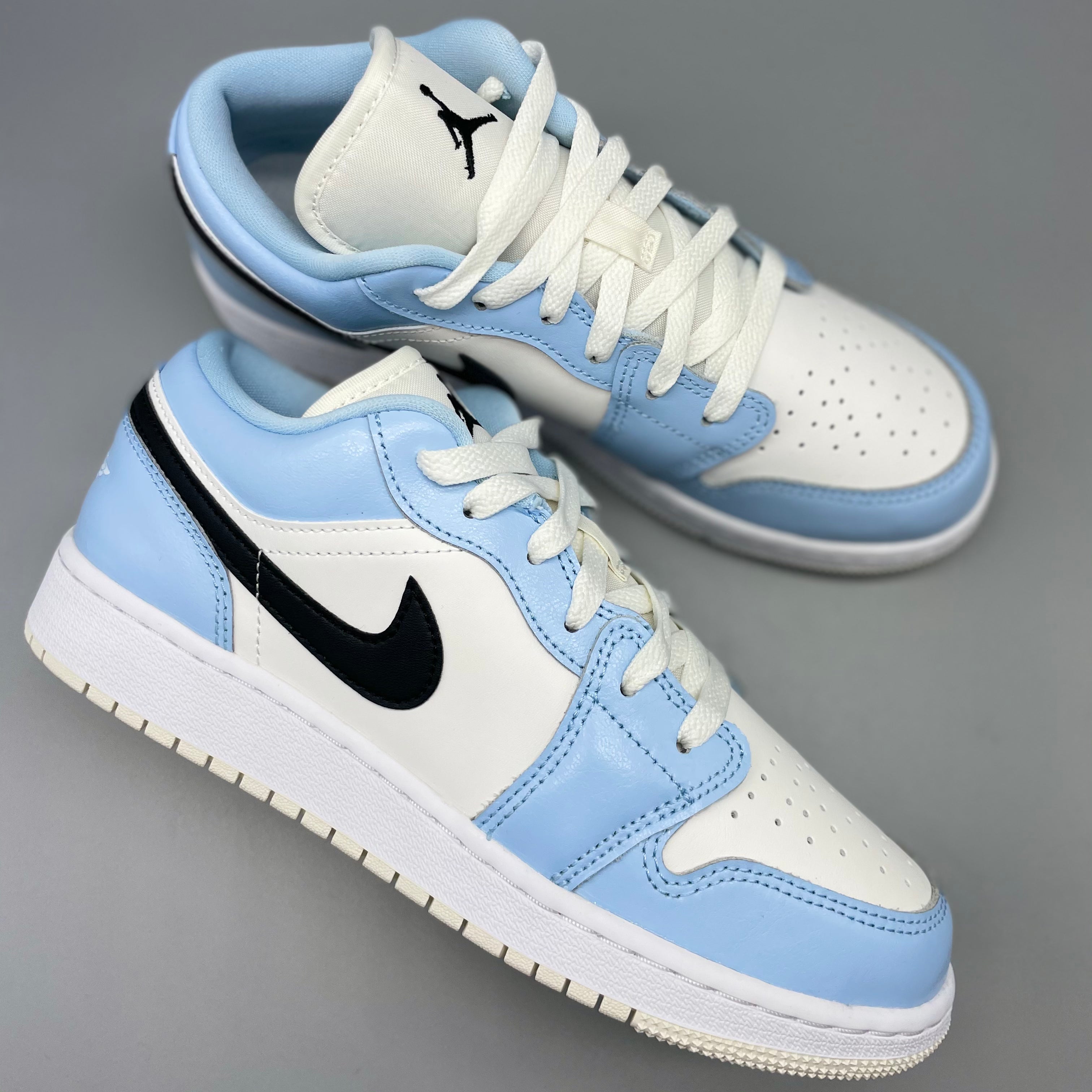 Jordan 1 Low Ice Blue