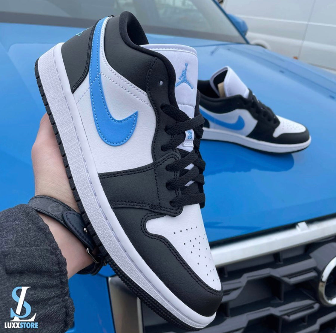 Jordan 1 Low University Blue