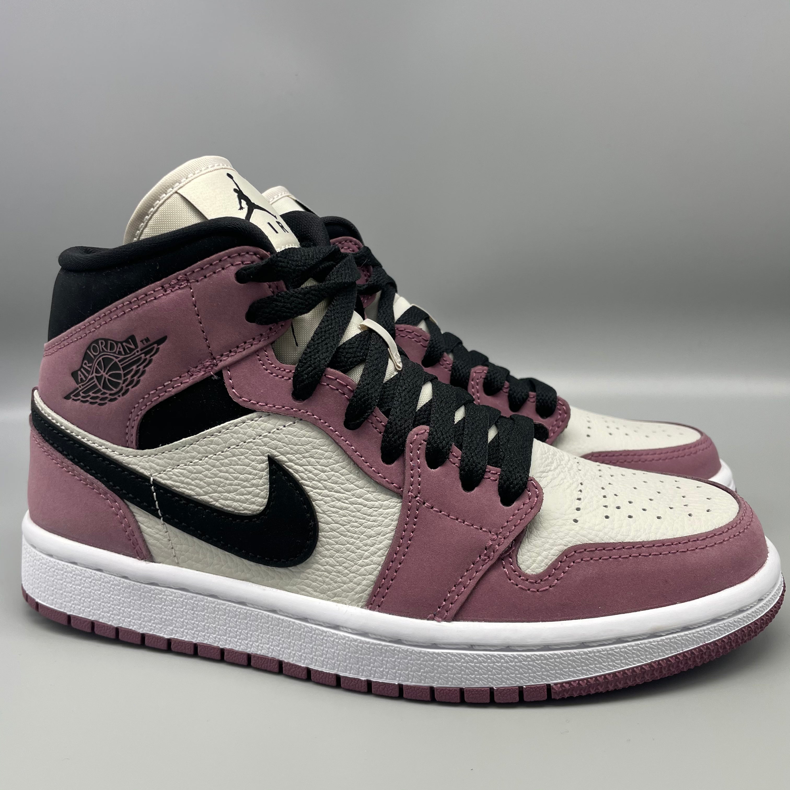 Jordan 1 Mulberry