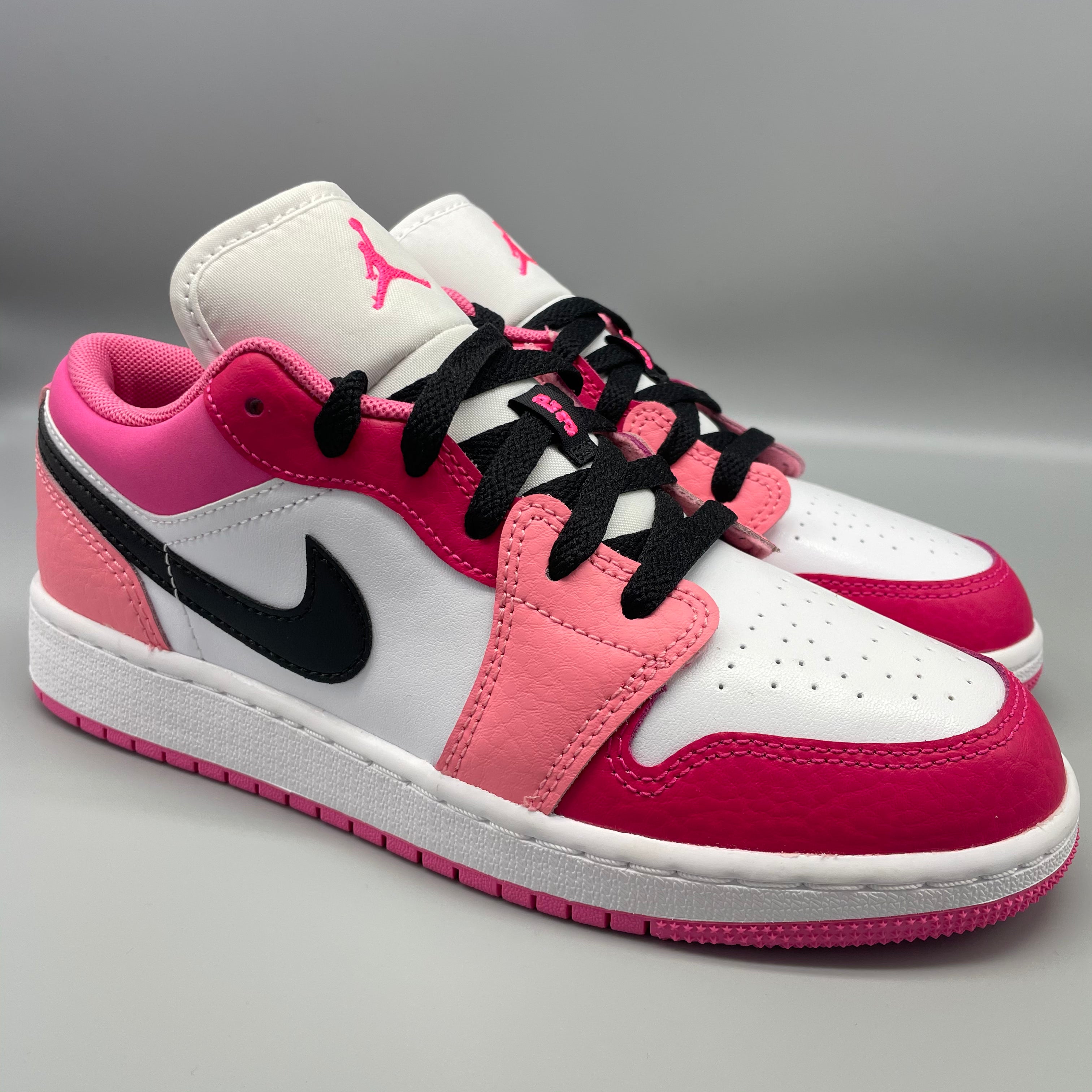 Jordan 1 Pink Scale