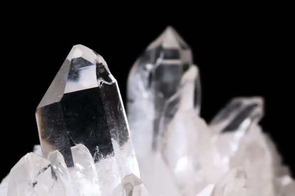 Cristallo di rocca significato proprietà cristalloterapia
