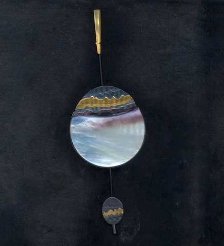 Paula Vieira Jewellery 19,2k gold and mother of pearl