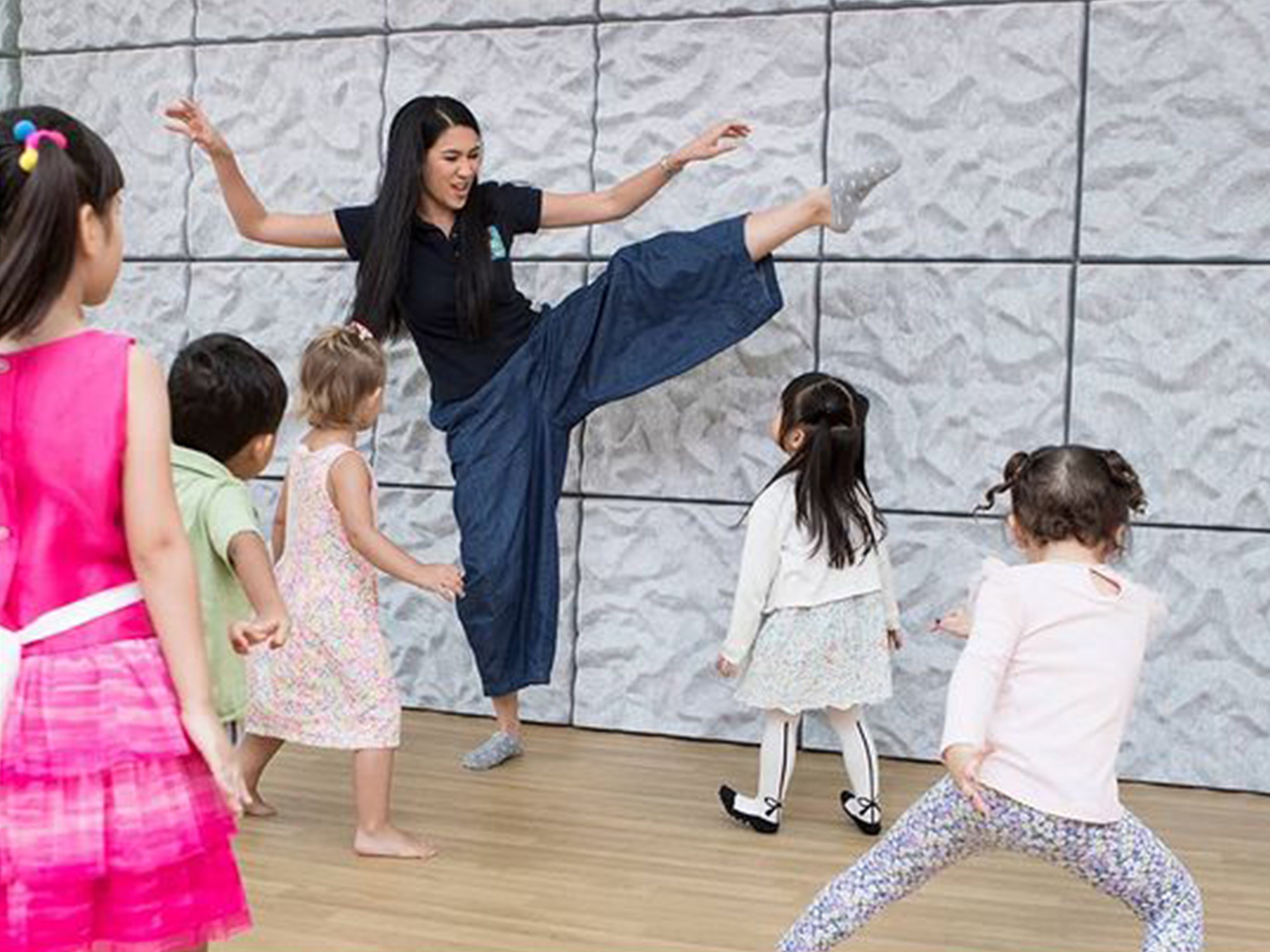 Teacher Crisel teaching her students Performing Arts