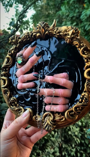 HEALLILY Cigarette Holder Ring Skeleton Hand Ring Finger Holder