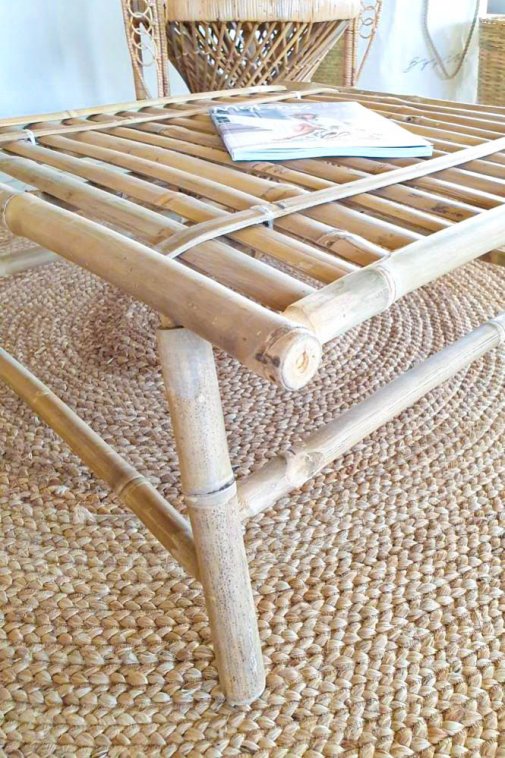 Bambu sohvapöytä, 70x70x32cm – BYPIAS