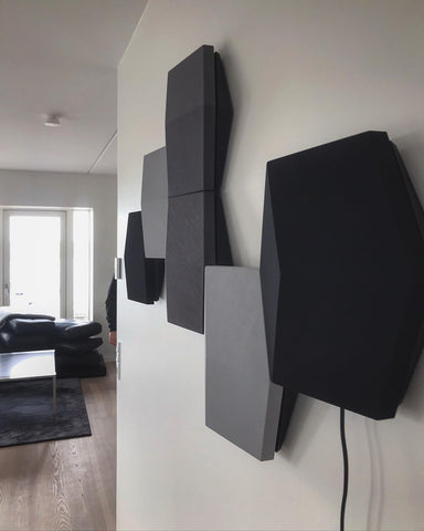 Beosound Shape på side væg