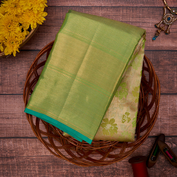 Dark Green Soft Silk Saree Without Border – Le Pleat