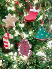 Cute set of 5 Wooden Christmas mini ornaments for Harvest Array