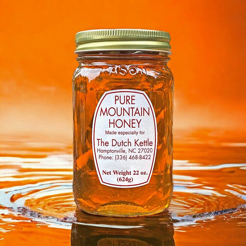 Experience pure delight with organic raw honey from The Dutch Kettle. Taste the authenticity of Amish honey straight from North Carolina.
