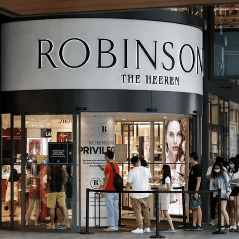 Robinsons' online marketplace expands on the historic department store founded in 1858. Get in contact with your favorite decorations without leaving the house for the best Singapore online shopping experience!!