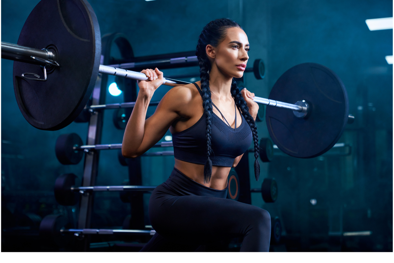 Fitness: ¿Barra o mancuernas para maximizar el desarrollo muscular? 