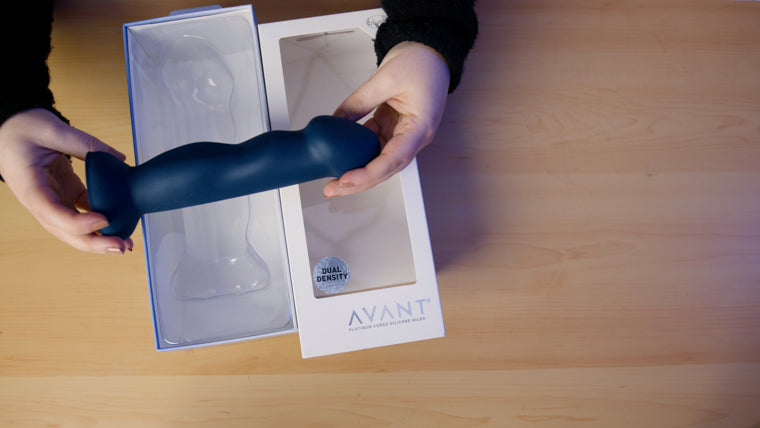 Avant Suko dildo unboxing